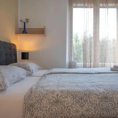 Comfy For Two Apartment Pula